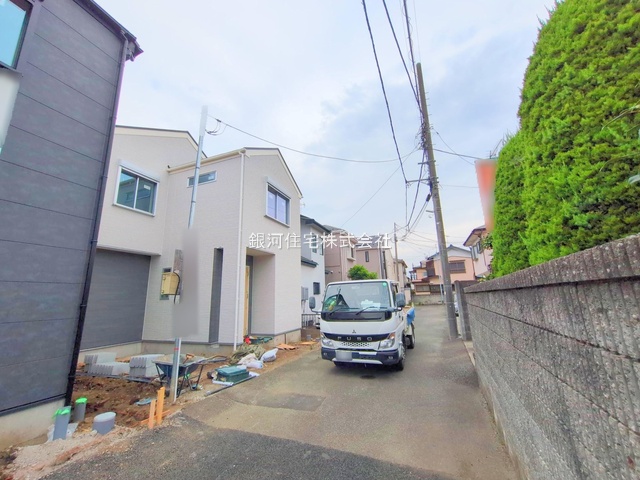 G00379768 神奈川県相模原市南区相南３丁目 新築一戸建て 5698万円 土地面積101.74m² (約30.77坪) 建物面積101.44m² (約30.68坪) 間取り４ＬＤＫ 築年月2025年08月(築１年以内)【外観6】