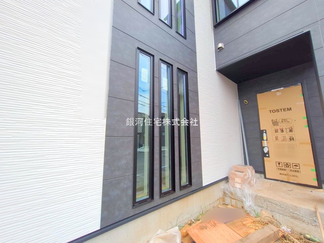 G00379769 神奈川県相模原市南区相南３丁目 新築一戸建て 6198万円 土地面積115.98m² (約35.08坪) 建物面積102.26m² (約30.93坪) 間取り４ＬＤＫ 築年月2025年08月(築１年以内)【外観7】