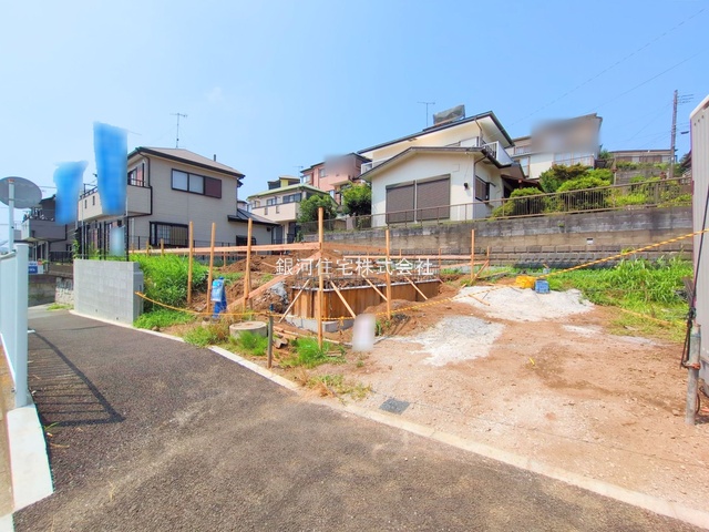 G00379770 神奈川県横浜市戸塚区深谷町 新築一戸建て 4880万円 土地面積183.13m² (約55.39坪) 建物面積95.58m² (約28.91坪) 間取り４ＬＤＫ 築年月2025年09月【外観5】