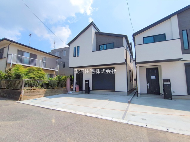 G00379811 神奈川県横浜市栄区上郷町 新築一戸建て 4680万円 土地面積102.53m² (約31.01坪) 建物面積96.46m² (約29.17坪) 間取り４ＬＤＫ 築年月2025年07月(築１年以内)【外観13】
