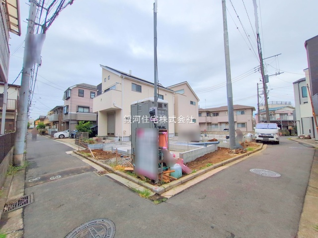 G00379834 神奈川県横浜市神奈川区白幡仲町 新築一戸建て 3780万円 土地面積46.57m² (約14.08坪) 建物面積78.24m² (約23.66坪) 間取り２ＳＬＤＫ 築年月2025年09月【外観6】