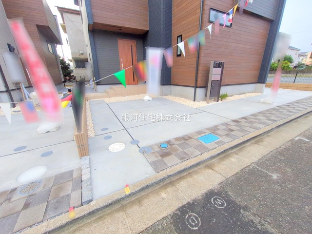 G00380224 埼玉県狭山市富士見２丁目 新築一戸建て 3898万円 土地面積148.61m² (約44.95坪) 建物面積103.86m² (約31.41坪) 間取り４ＬＤＫ 築年月2025年10月(築１年以内)【外観6】