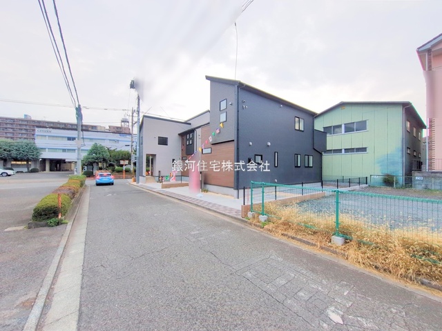 G00380224 埼玉県狭山市富士見２丁目 新築一戸建て 3898万円 土地面積148.61m² (約44.95坪) 建物面積103.86m² (約31.41坪) 間取り４ＬＤＫ 築年月2025年10月(築１年以内)【外観12】