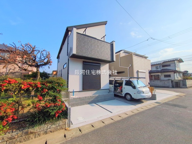 G00380592 千葉県千葉市美浜区磯辺３丁目 新築一戸建て 4590万円 土地面積103.11m² (約31.19坪) 建物面積92.74m² (約28.05坪) 間取り３ＬＤＫ 築年月2025年11月(築１年以内)【外観8】