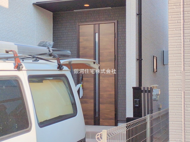 G00380592 千葉県千葉市美浜区磯辺３丁目 新築一戸建て 4590万円 土地面積103.11m² (約31.19坪) 建物面積92.74m² (約28.05坪) 間取り３ＬＤＫ 築年月2025年11月(築１年以内)【外観15】