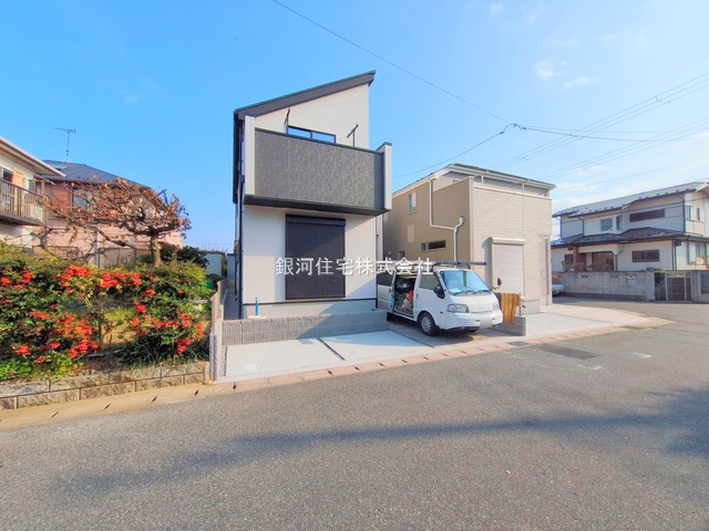 G00380592 千葉県千葉市美浜区磯辺３丁目 新築一戸建て 4590万円 土地面積103.11m² (約31.19坪) 建物面積92.74m² (約28.05坪) 間取り３ＬＤＫ 築年月2025年11月(築１年以内)【外観18】