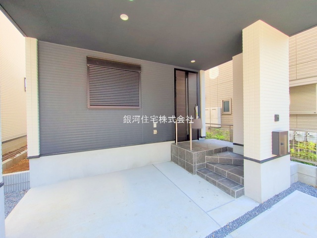 G00380660 千葉県市川市本行徳 新築一戸建て 6688万円 土地面積92.73m² (約28.05坪) 建物面積117.57m² (約35.56坪) 間取り３ＳＬＤＫ 築年月2025年06月(築１年以内)【外観7】