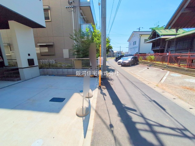 G00380660 千葉県市川市本行徳 新築一戸建て 6688万円 土地面積92.73m² (約28.05坪) 建物面積117.57m² (約35.56坪) 間取り３ＳＬＤＫ 築年月2025年06月(築１年以内)【外観18】