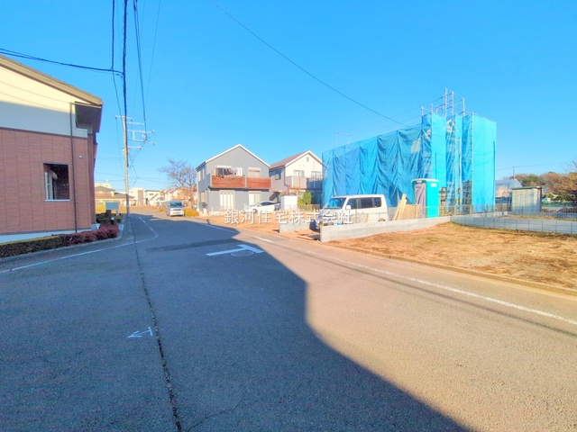 G00380808 東京都国立市矢川３丁目 新築一戸建て 5480万円 土地面積121.44m² (約36.73坪) 建物面積98.01m² (約29.64坪) 間取り４ＬＤＫ 築年月2025年12月(築１年以内)【外観3】