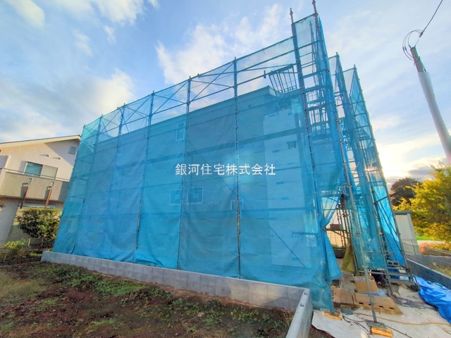 G00380808 東京都国立市矢川３丁目 新築一戸建て 5480万円 土地面積121.44m² (約36.73坪) 建物面積98.01m² (約29.64坪) 間取り４ＬＤＫ 築年月2025年12月(築１年以内)【外観4】