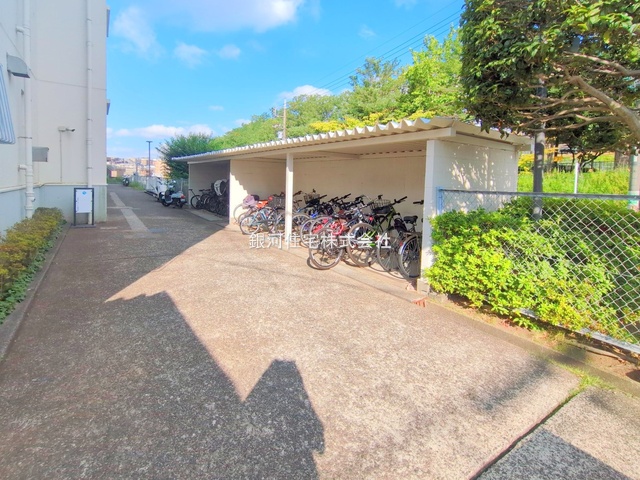 G00380875 神奈川県川崎市宮前区宮前平１丁目 中古マンション 2450万円 専有面積70.06m² (約21.19坪) 間取り３ＬＤＫ 所在階1階 築年月1972年09月(築52年)【外観10】