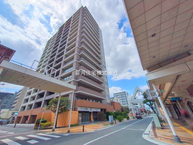 G00380877 神奈川県平塚市明石町 中古マンション 4399万円 専有面積73.71m² (約22.29坪) 間取り３ＬＤＫ 所在階4階 築年月2009年04月(築16年)【外観2】
