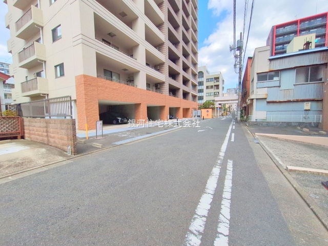 G00380877 神奈川県平塚市明石町 中古マンション 4399万円 専有面積73.71m² (約22.29坪) 間取り３ＬＤＫ 所在階4階 築年月2009年04月(築16年)【外観10】