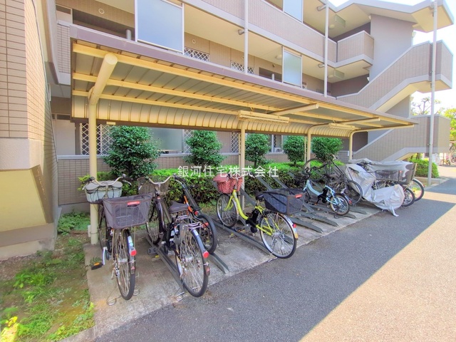 G00381031 神奈川県横浜市都筑区大丸 中古マンション 5299万円 専有面積70.06m² (約21.19坪) 間取り３ＬＤＫ 所在階3階 築年月2001年03月(築25年)【外観8】