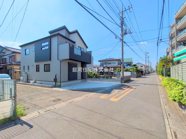 G00381180 埼玉県さいたま市北区大成町４丁目 新築一戸建て 5798万円 土地面積101.08m² (約30.57坪) 建物面積101.69m² (約30.76坪) 間取り３ＬＤＫ 築年月2025年08月(築１年以内)【外観3】