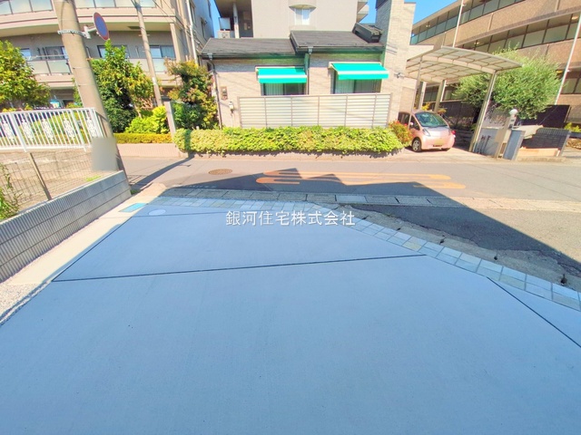 G00381180 埼玉県さいたま市北区大成町４丁目 新築一戸建て 5798万円 土地面積101.08m² (約30.57坪) 建物面積101.69m² (約30.76坪) 間取り３ＬＤＫ 築年月2025年08月(築１年以内)【外観9】