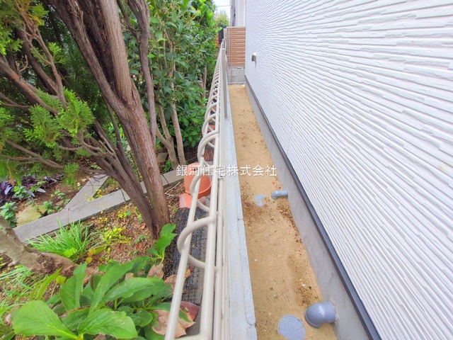 G00381547 東京都国立市西２丁目 新築一戸建て 6699万円 土地面積126.02m² (約38.12坪) 建物面積105.57m² (約31.93坪) 間取り４ＬＤＫ 築年月2025年09月(築１年以内)【外観5】