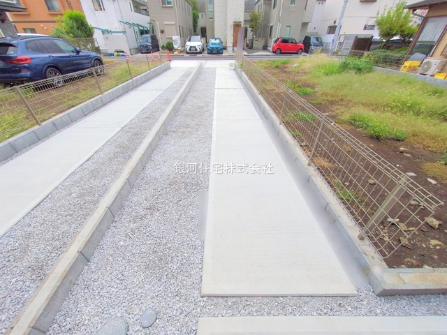 G00381547 東京都国立市西２丁目 新築一戸建て 6699万円 土地面積126.02m² (約38.12坪) 建物面積105.57m² (約31.93坪) 間取り４ＬＤＫ 築年月2025年09月(築１年以内)【外観17】