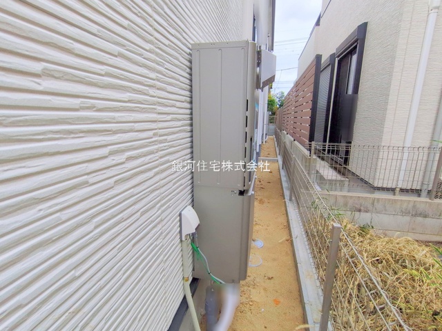 G00381548 東京都国立市西２丁目 新築一戸建て 7449万円 土地面積126.22m² (約38.18坪) 建物面積105.57m² (約31.93坪) 間取り４ＬＤＫ 築年月2025年09月(築１年以内)【外観8】