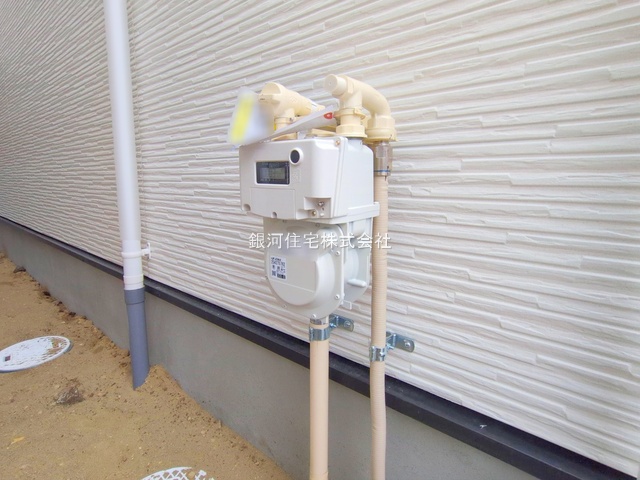 G00381548 東京都国立市西２丁目 新築一戸建て 7449万円 土地面積126.22m² (約38.18坪) 建物面積105.57m² (約31.93坪) 間取り４ＬＤＫ 築年月2025年09月(築１年以内)【外観12】