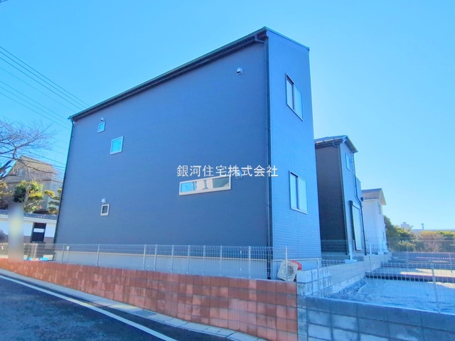 G00381589 千葉県市川市奉免町 新築一戸建て 4280万円 土地面積122.81m² (約37.15坪) 建物面積99.78m² (約30.18坪) 間取り４ＬＤＫ 築年月2025年11月(築１年以内)【外観15】