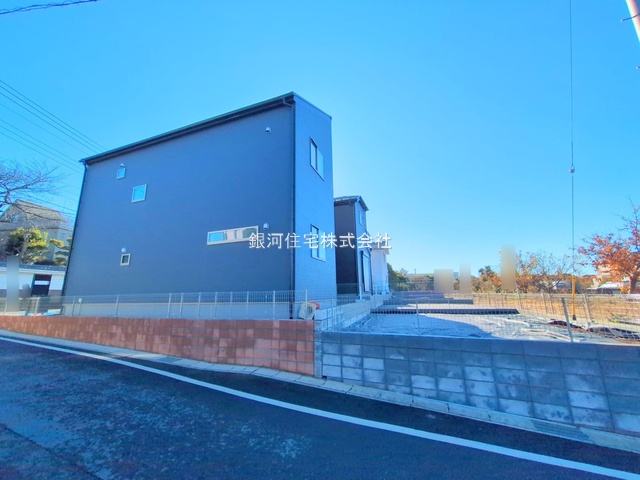 G00381589 千葉県市川市奉免町 新築一戸建て 4280万円 土地面積122.81m² (約37.15坪) 建物面積99.78m² (約30.18坪) 間取り４ＬＤＫ 築年月2025年11月(築１年以内)【外観16】