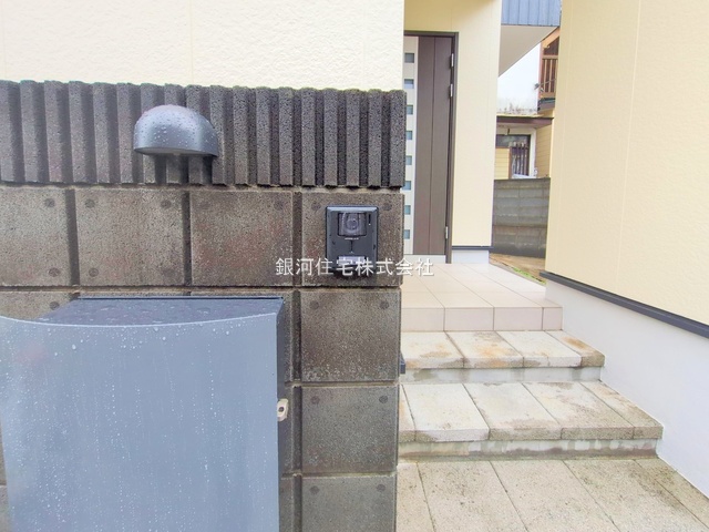 G00381763 埼玉県入間郡三芳町大字藤久保 中古一戸建て 2780万円 土地面積86.85m² (約26.27坪) 建物面積90.92m² (約27.50坪) 間取り３ＬＤＫ 築年月2006年09月(築19年)【外観9】