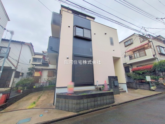 G00381763 埼玉県入間郡三芳町大字藤久保 中古一戸建て 2780万円 土地面積86.85m² (約26.27坪) 建物面積90.92m² (約27.50坪) 間取り３ＬＤＫ 築年月2006年09月(築19年)【外観16】