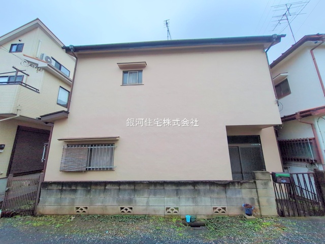 G00381766 埼玉県所沢市和ヶ原１丁目 中古一戸建て 930万円 土地面積58.28m² (約17.62坪) 建物面積46.97m² (約14.20坪) 間取り２ＬＤＫ 築年月1970年02月(築55年)【外観9】
