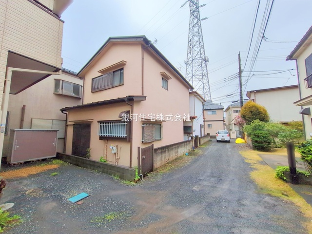 G00381766 埼玉県所沢市和ヶ原１丁目 中古一戸建て 930万円 土地面積58.28m² (約17.62坪) 建物面積46.97m² (約14.20坪) 間取り２ＬＤＫ 築年月1970年02月(築55年)【外観12】