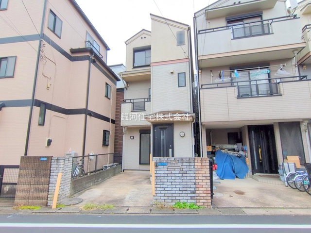 G00381887 神奈川県川崎市多摩区中野島４丁目 中古一戸建て 4199万円 土地面積63.86m² (約19.31坪) 建物面積90.47m² (約27.36坪) 間取り３ＬＤＫ 築年月1998年08月(築27年)【外観2】