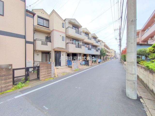 G00381887 神奈川県川崎市多摩区中野島４丁目 中古一戸建て 4199万円 土地面積63.86m² (約19.31坪) 建物面積90.47m² (約27.36坪) 間取り３ＬＤＫ 築年月1998年08月(築27年)【外観3】