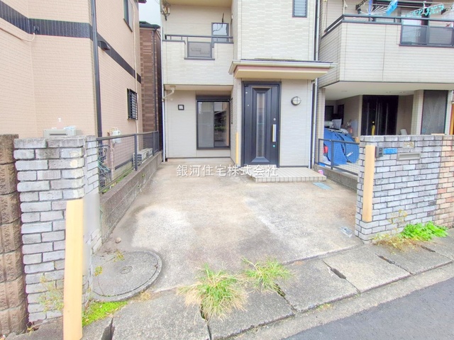 G00381887 神奈川県川崎市多摩区中野島４丁目 中古一戸建て 4199万円 土地面積63.86m² (約19.31坪) 建物面積90.47m² (約27.36坪) 間取り３ＬＤＫ 築年月1998年08月(築27年)【外観6】