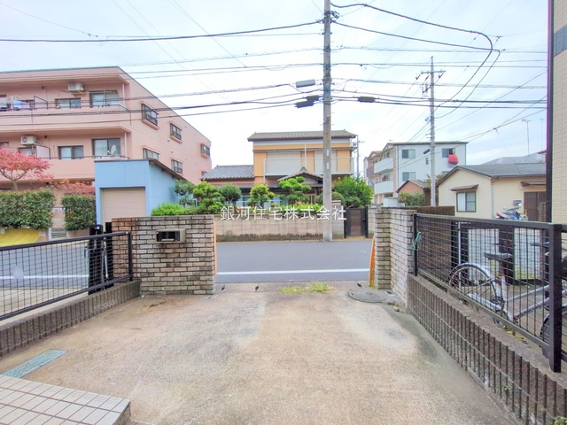 G00381887 神奈川県川崎市多摩区中野島４丁目 中古一戸建て 4199万円 土地面積63.86m² (約19.31坪) 建物面積90.47m² (約27.36坪) 間取り３ＬＤＫ 築年月1998年08月(築27年)【外観8】