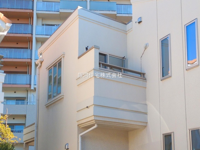 G00381889 千葉県千葉市美浜区稲毛海岸５丁目 中古一戸建て 4799万円 土地面積117.68m² (約35.59坪) 建物面積100.34m² (約30.35坪) 間取り４ＬＤＫ 築年月2012年07月(築13年)【外観4】