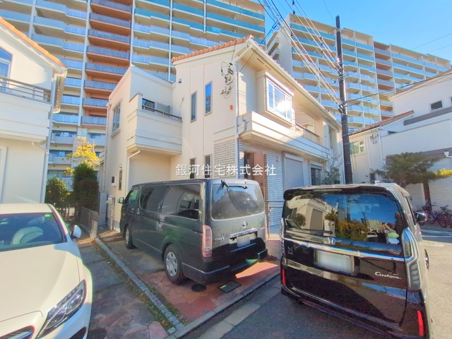 G00381889 千葉県千葉市美浜区稲毛海岸５丁目 中古一戸建て 4799万円 土地面積117.68m² (約35.59坪) 建物面積100.34m² (約30.35坪) 間取り４ＬＤＫ 築年月2012年07月(築13年)【外観5】