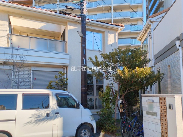 G00381889 千葉県千葉市美浜区稲毛海岸５丁目 中古一戸建て 4799万円 土地面積117.68m² (約35.59坪) 建物面積100.34m² (約30.35坪) 間取り４ＬＤＫ 築年月2012年07月(築13年)【外観10】