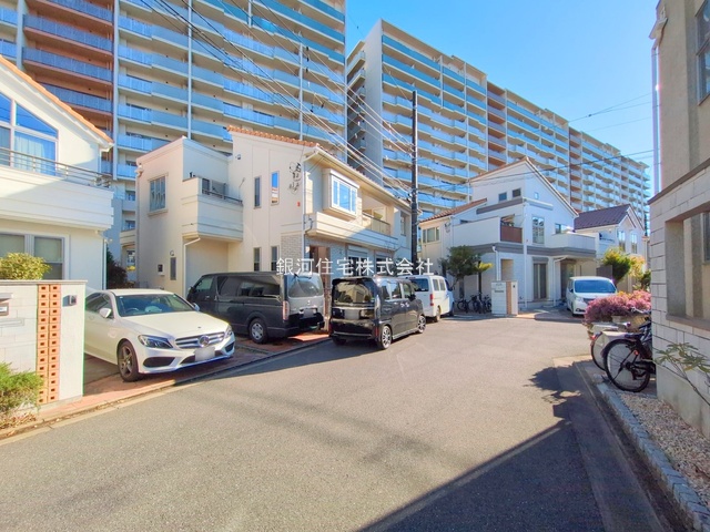 G00381889 千葉県千葉市美浜区稲毛海岸５丁目 中古一戸建て 4799万円 土地面積117.68m² (約35.59坪) 建物面積100.34m² (約30.35坪) 間取り４ＬＤＫ 築年月2012年07月(築13年)【外観15】