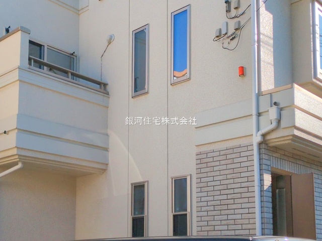 G00381889 千葉県千葉市美浜区稲毛海岸５丁目 中古一戸建て 4799万円 土地面積117.68m² (約35.59坪) 建物面積100.34m² (約30.35坪) 間取り４ＬＤＫ 築年月2012年07月(築13年)【外観18】