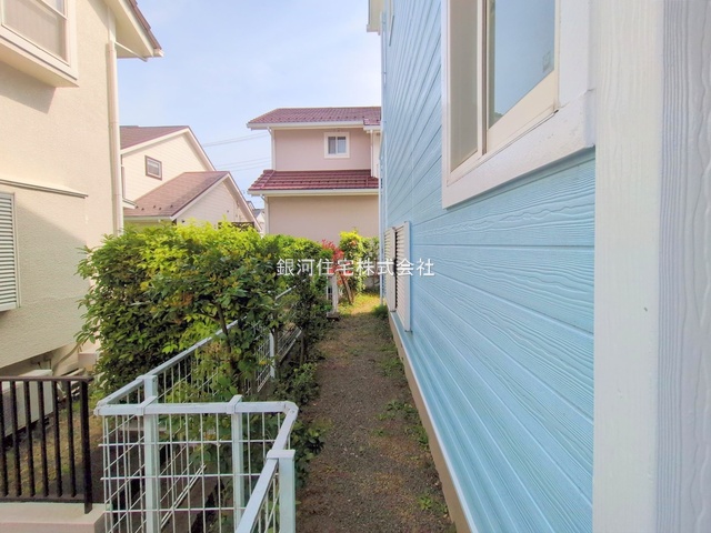 G00381890 神奈川県横浜市青葉区美しが丘西２丁目 中古一戸建て 6299万円 土地面積188.85m² (約57.12坪) 建物面積113.02m² (約34.18坪) 間取り４ＬＤＫ 築年月1995年07月(築30年)【外観8】