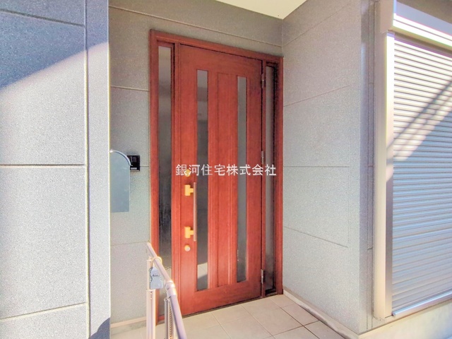 G00381894 埼玉県さいたま市大宮区三橋１丁目 中古一戸建て 2499万円 土地面積100.08m² (約30.27坪) 建物面積80.32m² (約24.29坪) 間取り３ＬＤＫ 築年月2013年04月(築12年)【外観6】