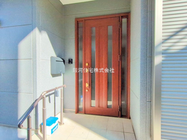 G00381894 埼玉県さいたま市大宮区三橋１丁目 中古一戸建て 2499万円 土地面積100.08m² (約30.27坪) 建物面積80.32m² (約24.29坪) 間取り３ＬＤＫ 築年月2013年04月(築12年)【外観8】