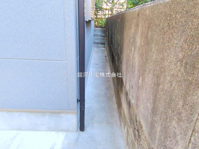 G00381894 埼玉県さいたま市大宮区三橋１丁目 中古一戸建て 2499万円 土地面積100.08m² (約30.27坪) 建物面積80.32m² (約24.29坪) 間取り３ＬＤＫ 築年月2013年04月(築12年)【外観12】