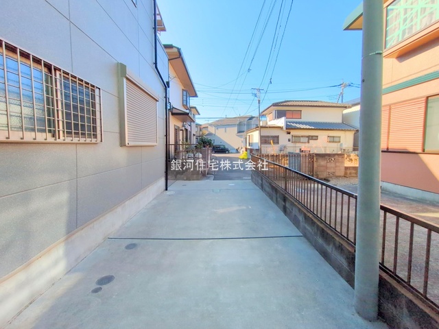 G00381894 埼玉県さいたま市大宮区三橋１丁目 中古一戸建て 2499万円 土地面積100.08m² (約30.27坪) 建物面積80.32m² (約24.29坪) 間取り３ＬＤＫ 築年月2013年04月(築12年)【外観18】