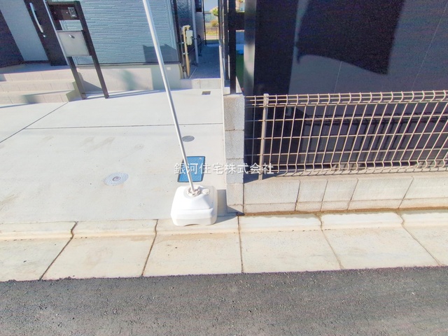 G00381900 東京都八王子市川口町 新築一戸建て 2980万円 土地面積151.40m² (約45.79坪) 建物面積100.44m² (約30.38坪) 間取り３ＬＤＫ 築年月2025年10月(築１年以内)【外観8】