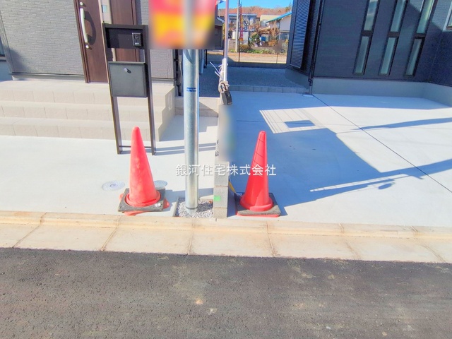 G00381900 東京都八王子市川口町 新築一戸建て 2980万円 土地面積151.40m² (約45.79坪) 建物面積100.44m² (約30.38坪) 間取り３ＬＤＫ 築年月2025年10月(築１年以内)【外観11】