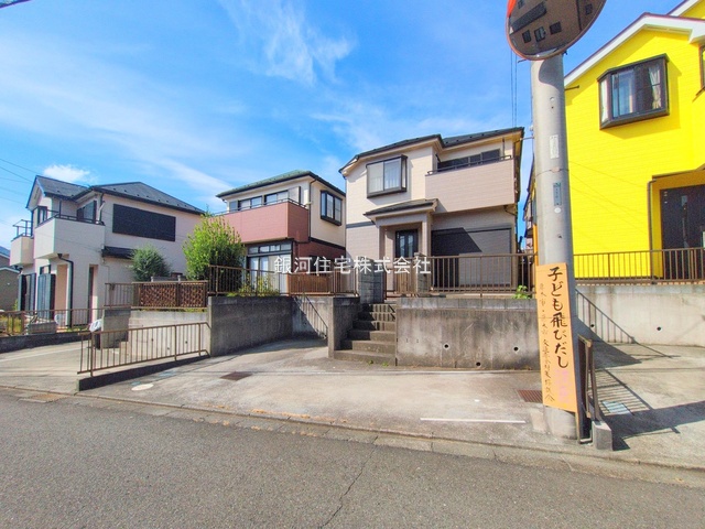 G00382050 神奈川県厚木市上荻野 中古一戸建て 2299万円 土地面積133.03m² (約40.24坪) 建物面積99.37m² (約30.05坪) 間取り４ＬＤＫ 築年月2000年01月(築25年)【外観15】