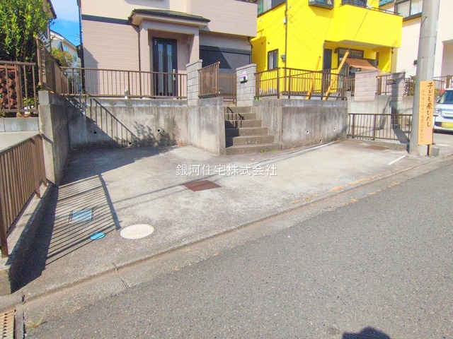 G00382050 神奈川県厚木市上荻野 中古一戸建て 2299万円 土地面積133.03m² (約40.24坪) 建物面積99.37m² (約30.05坪) 間取り４ＬＤＫ 築年月2000年01月(築25年)【外観17】