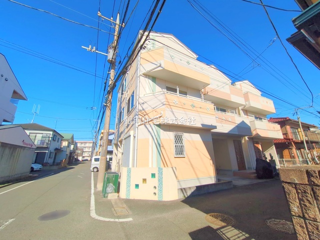 G00382058 神奈川県相模原市南区相模台７丁目 中古一戸建て 2699万円 土地面積49.24m² (約14.89坪) 建物面積98.66m² (約29.84坪) 間取り４ＬＤＫ 築年月2012年04月(築13年)【外観17】