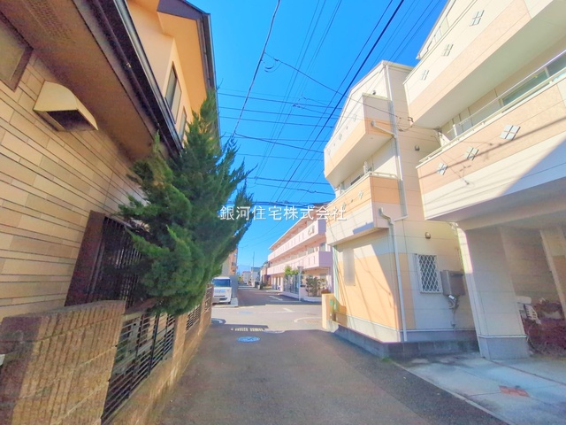 G00382058 神奈川県相模原市南区相模台７丁目 中古一戸建て 2699万円 土地面積49.24m² (約14.89坪) 建物面積98.66m² (約29.84坪) 間取り４ＬＤＫ 築年月2012年04月(築13年)【外観18】